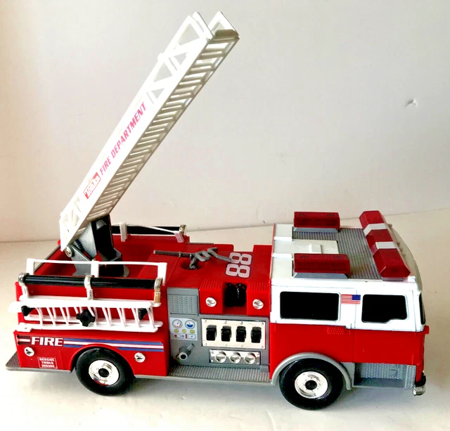Tonka Fire Truck / Engine - 13 1/4 in. Lights Siren, Radio Work - SEE VIDEO