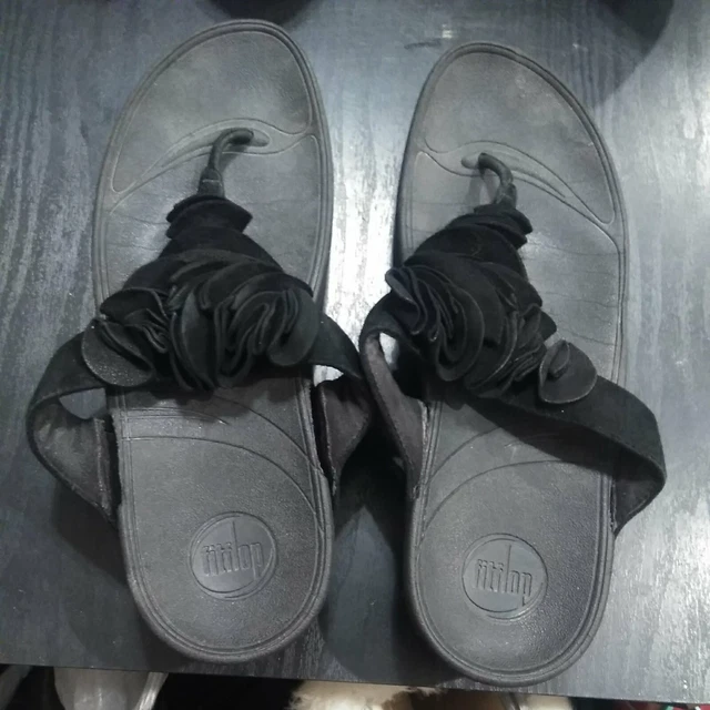 FitFlop Sz 10 Frou Ruffle Comfort Thong Sandals Flip Flops Shoes Black 137-001 2