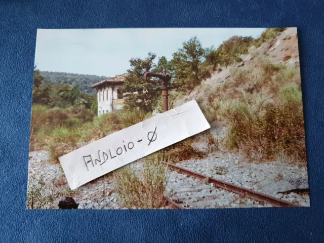 Fotografia Stazione ferroviaria diroccata di Monte Romano Agosto 1982