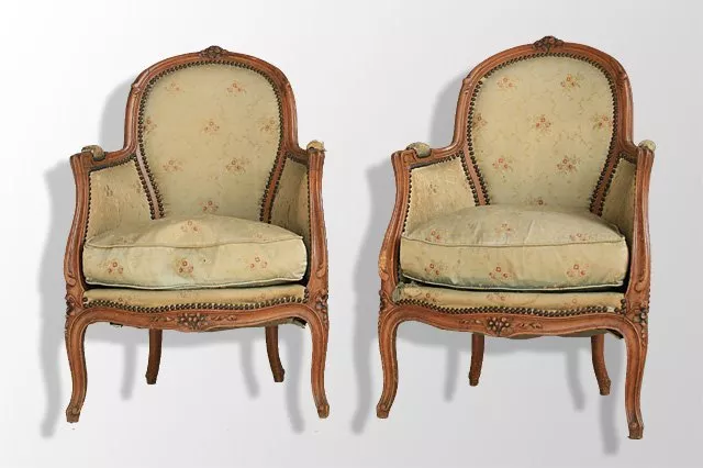 paire de bergères style Louis XV