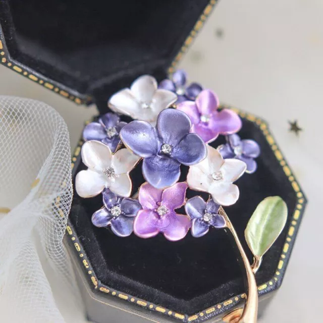 Broche de fleur de plante d'hortensia violette littéraire créative broche...