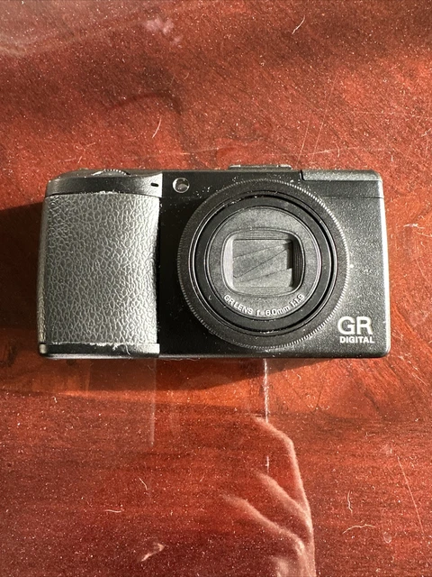 Ricoh GR DIGITAL III 10.0MP Digital Camera - Black (2009)