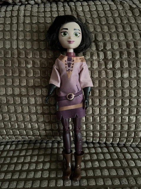 https://www.picclickimg.com/Q50AAOSwjcplQ8TM/Disney-Store-Tangled-The-Series-Rapunzel-Cassandra-Doll.webp