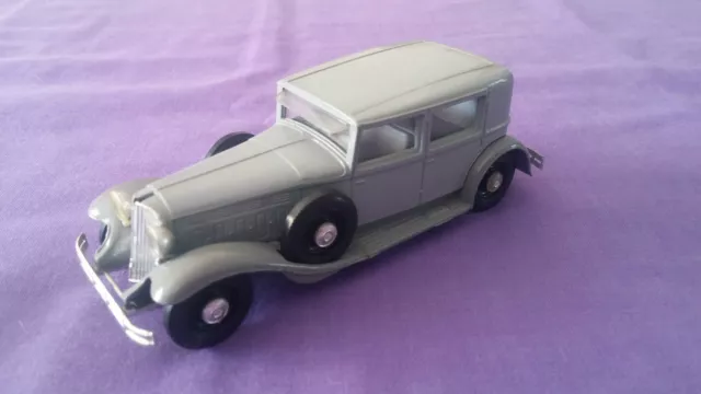 Véhicule Miniature Renault Reinastella Type RM2 1934 Solido 1/43 En TBE