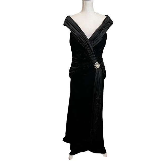 Tadashi Collection Long Velvet Gown Black Ruched Wedding Dress Women’s Size 12