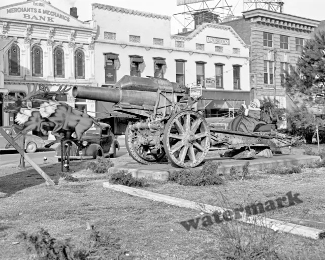WWII Era Christmas Artillery Cannon Columbus Georgia Year  1940 8x10 Photo