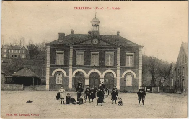 CPA CHARLEVAL-La Mairie (29188)