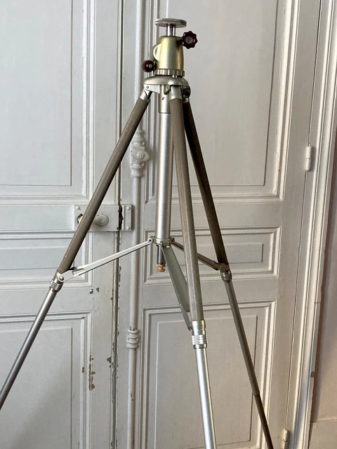 Trépied Linhof Technika P Pour Grand Format - Aluminium - Modèle P - Sans Tête - Occasion