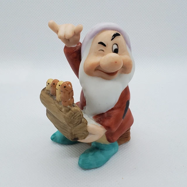 VINTAGE DISNEY SNOW White & the Seven Dwarfs GRUMPY Bisque figurine
