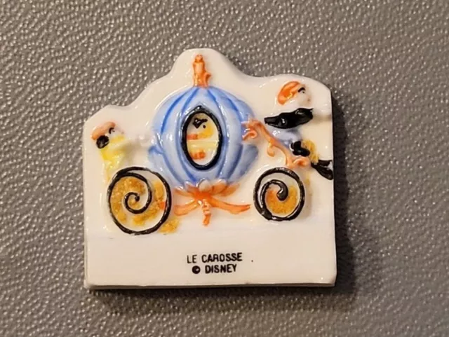 Fève - Le carrosse - Disney   ....    (1865)