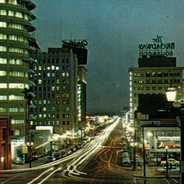 C.1950'S VINTAGE POSTCARD Capital Records Vine Street Hollywood CA