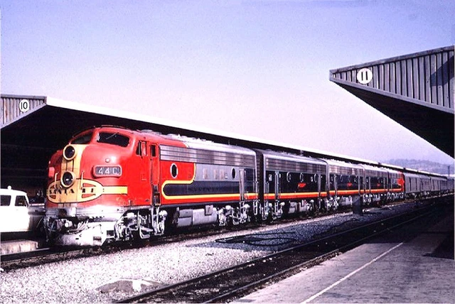 Vintage Santa Fe Super Chief Railroad Sticker Decal – 4.5x2.3 Inch Collectible Loco Design