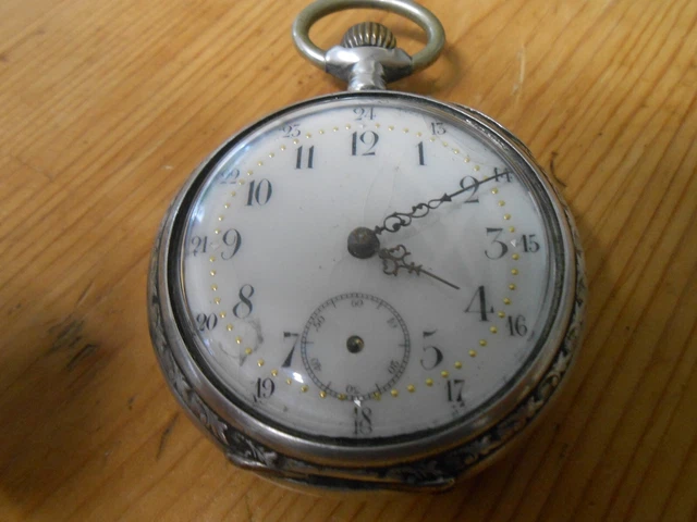 ANCIENNE MONTRE GOUSSET en argent le fleuron signé beaucourt voir