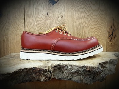 RED WING // classique 8109 Moc Toe 