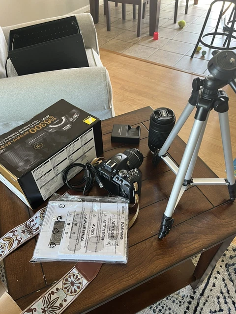 Nikon D5300 24.2 MP Digital Camera Extra Lens Tripod Charger Strap Nikon D5300 24.2 MP Digital Camera Extra Lens Tripod Charger Strap
