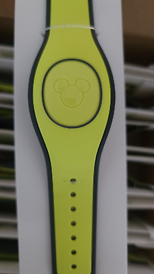 Disney Parks Soft Neon Yellow Magicband Solid Color Magic Band Linkable - NEW
