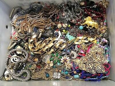20 BIG POUNDS Jewelry Lot VTG Mod Junk Craft Good Wear Resell MIXED In TANGLED