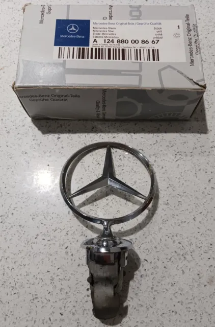 Mercedes-Benz W124 W123 W126 Bonnet Star 124880008667 NOS