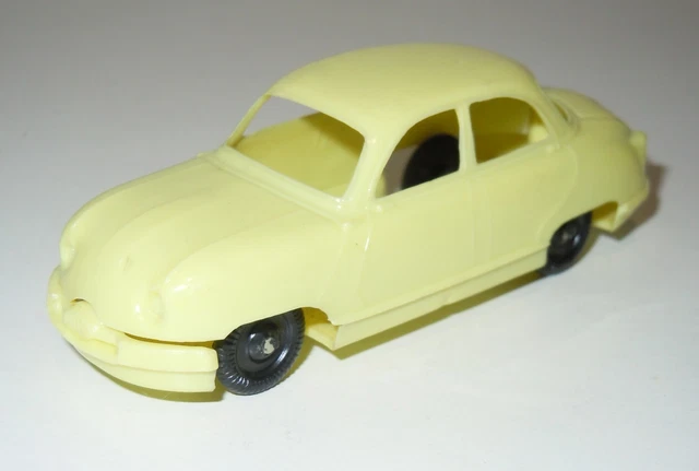 AU JOUET PARISIEN: Clé 1/48 n° 16 Panhard Dyna Z 1956 PGF S.A