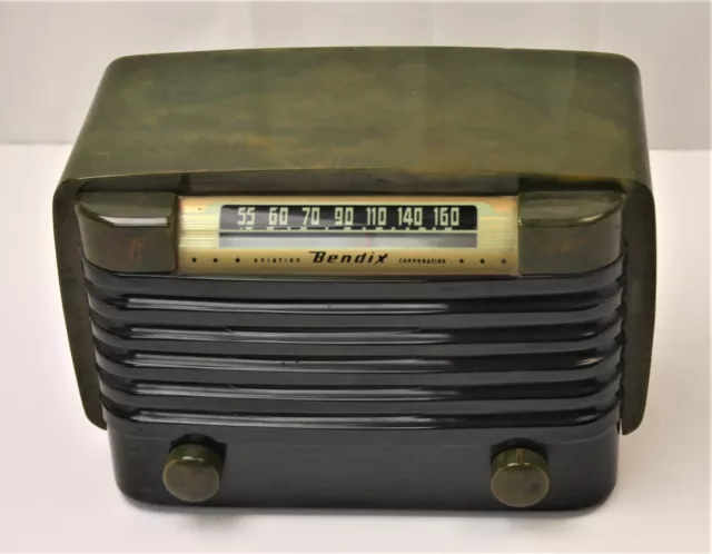 Bendix 526C Catalin Tube Radio, 1946 Art Deco, Marbleized Green Swirl, No Cracks