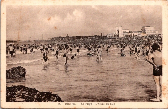 CPA Dinard La Plage a l'heure du bain (1236215