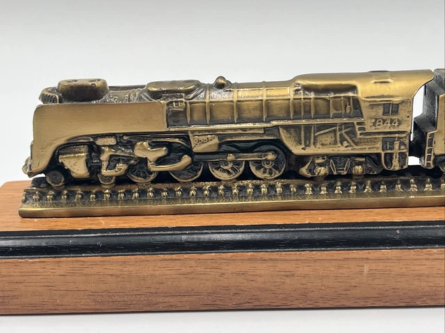 Vtg Brass Union Pacific Railroad Operating Steam Locomotive #8444 Paperweight 2