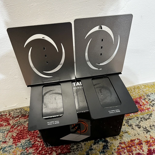 Portal 2 ThinkGeek Rare Video Game Bookends Aluminum Metal Book Ends 3