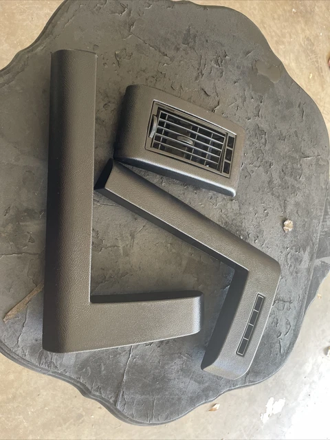1988 1994 Chevy Gmc C / K Truck 1500 Suburban Lower Dash Trim Molding 88-94