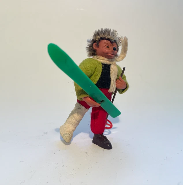 FIGURINE PVC PLASTIQUE Ancienne Personnage Mecki Le Herisson A EUR 6,99