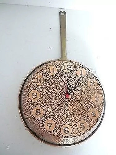 Reloj de Pared Cobre Pulido Martillado A Sartén Mango Latón De 24 CM