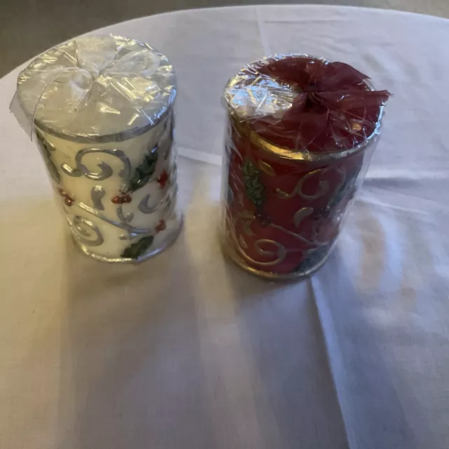 2 Christmas Candles, Beautifully Decorated With Holly - Red/Gold & White/Silver