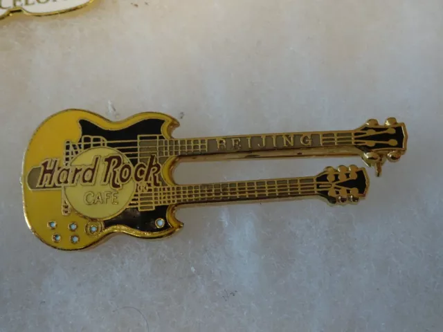 Hard Rock Cafe pin Beijing Double Neck Guitar Gibson