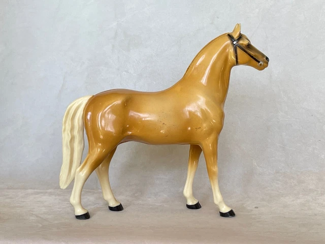 Hartland Horse, General Custers Mount 9" S/W, Palomino, Roached Mane, No Rider