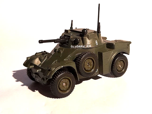 Solido 1/50 Véhicule militaire Panhard AML H90 F1 - Couleur sable