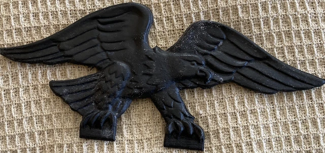 Vintage Americana Patriotic Cast Iron Metal Eagle Wall Hanging Plaque 9"L x 4"H
