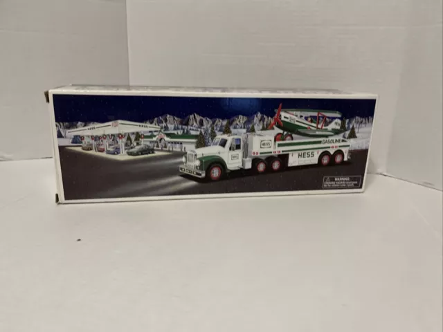 HESS 2002 Toy Truck and Motorized Airplane Lights  New In The Box