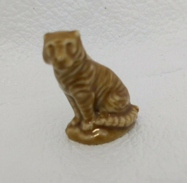 Red Rose Tea Wade Collectible Ceramic Tiger Miniature Figurine Animals