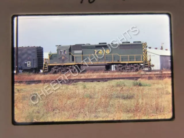 Original '76 Ektachrome Slide DH Delaware Hudson 7416 GP39-2 New Haven, IN  36X3