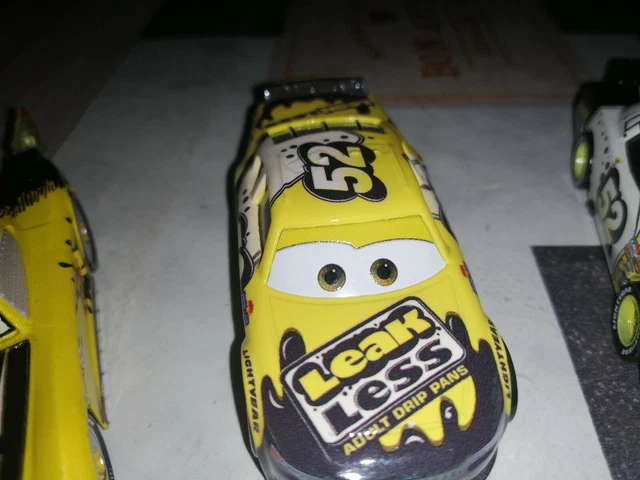 lot de  voitures cars disney pixar metal  d occasion 3