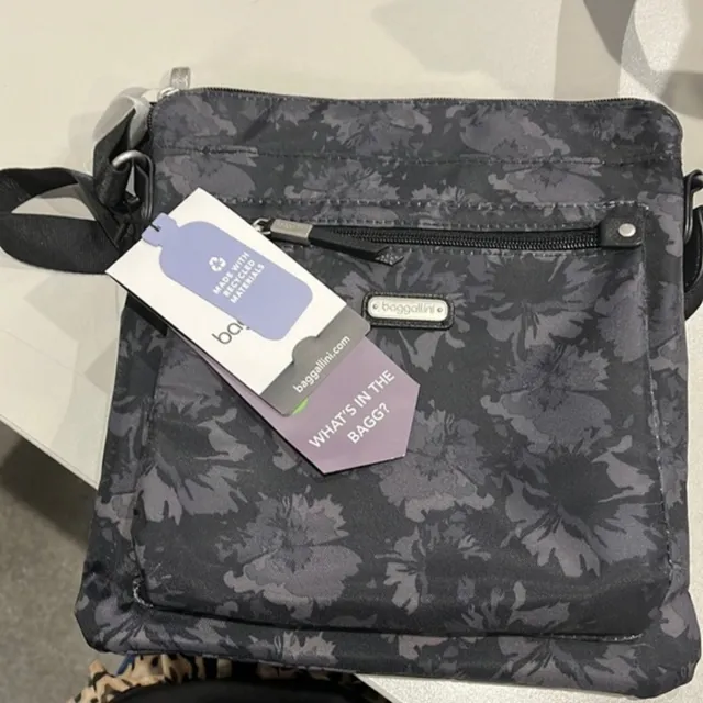 BAGGALLINI New Classic Go Bagg - Onyx Floral - includes RFID phone wristlet.