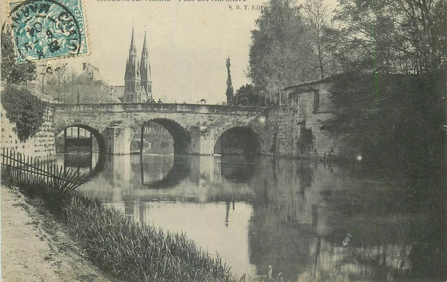 CHAONS SUR MARNE le pont des mariniers