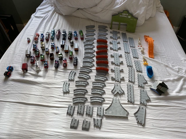 THOMAS THE TANK Engine Joblot Bundle Train Sets With Tracks And 33 ...