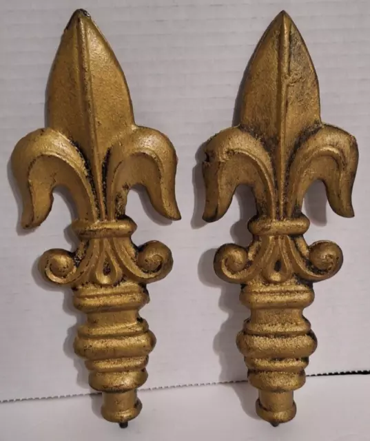 Vintage Pair of Fleur de Lis Heavy Cast Iron Gatepost Finials 10" Tall Ornate