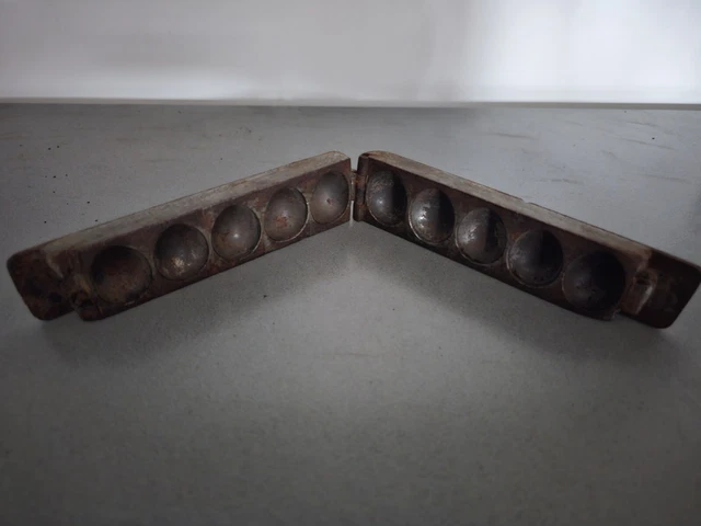 ANCIEN MOULE A Chocolat Petits Oeufs EUR 10,00 - PicClick FR