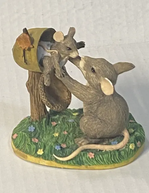 Charming Tails New Arrival Mom and Baby Mouse Silvestri Figurine