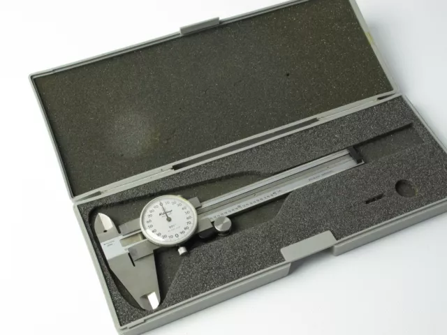 Mitutoyo 4" Dial Caliper .001" (505-629) w/Case Japan Mitutoyo 4" Dial Caliper .001" (505-629) w/Case Japan