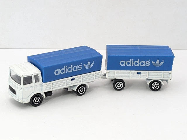 Camion Saviem SM 300 V8 #38 – Kit Solido 1/50, Turquoise, 12,8 Cm