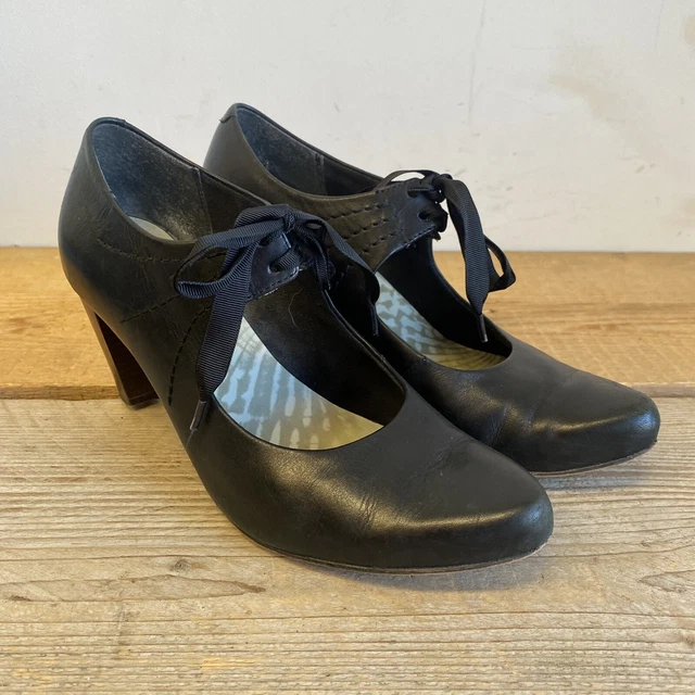 clarks mary jane shoes uk