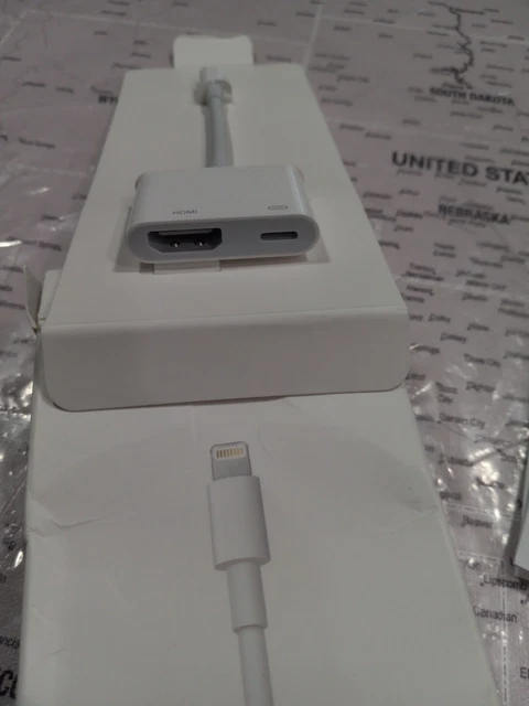 Original Apple Lightning to HDMI Digital AV Adapter  MD826AM/A A1438