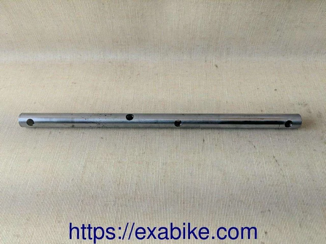 axe du palonnier de carburateurs pour Kawasaki KZ 1000  de 1977 a 1980